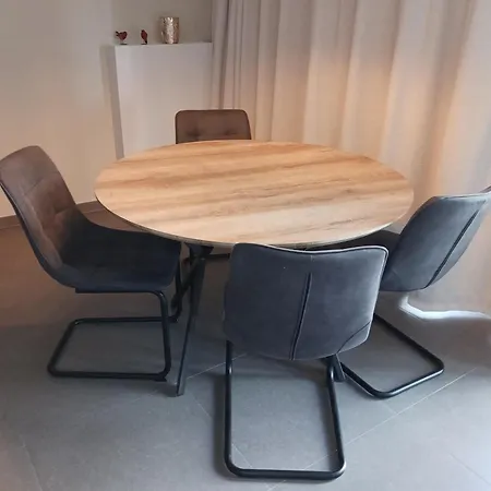 Deer Vlakbij Zee Lägenhet